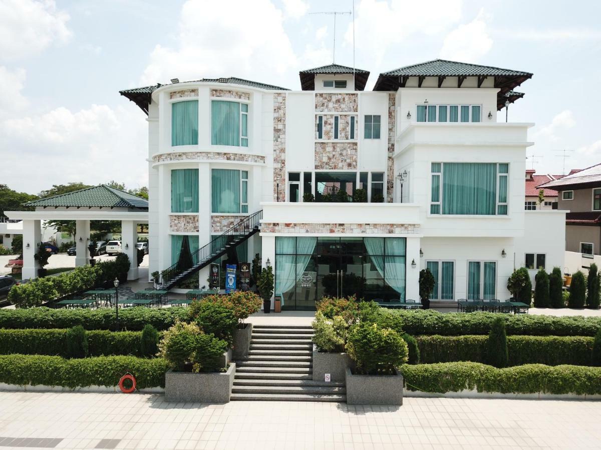 Отель Casa Bianca Клуанг Экстерьер фото